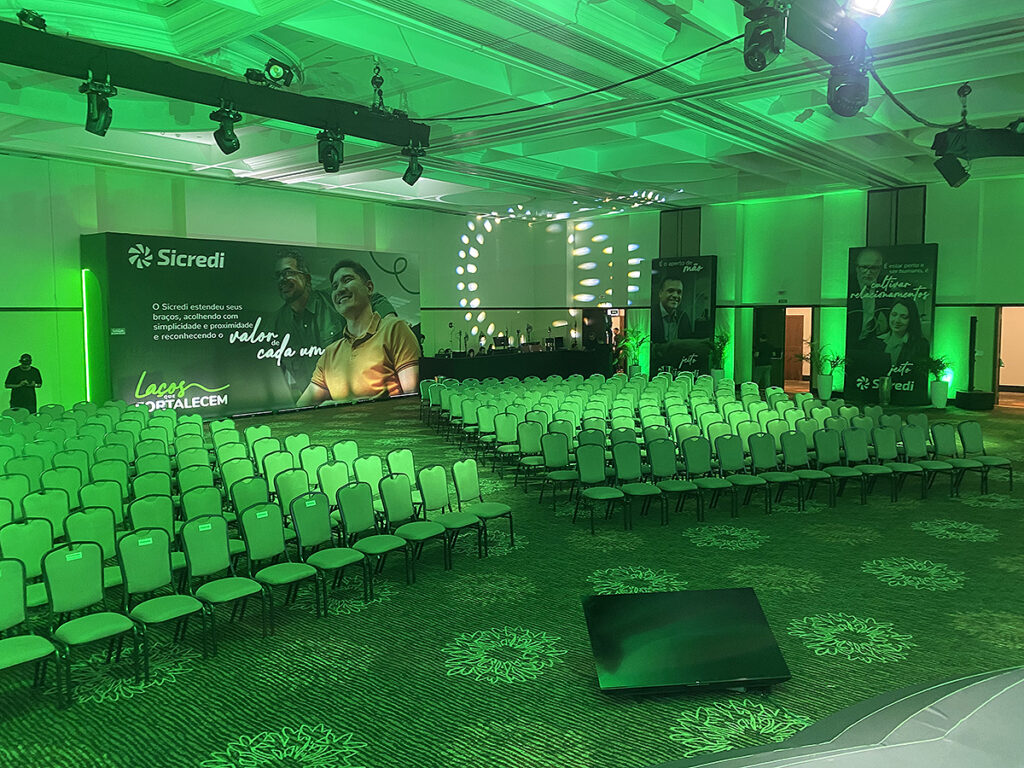 Organização de convenção de vendas corporativa para o Sicredi - Grupo Combo